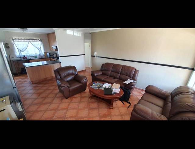 2 BEDROOM PROPERTY TO RENT IN DALPARK EXT 1